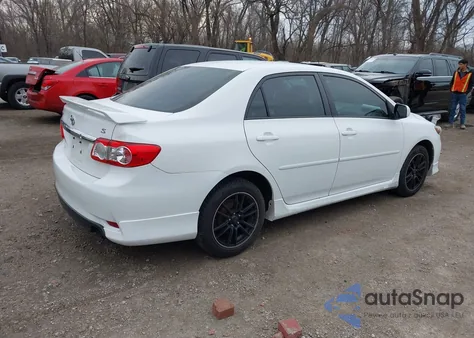 2011 Toyota Corolla S из США, поврежденный, VIN 2T1BU4EEXBC702554